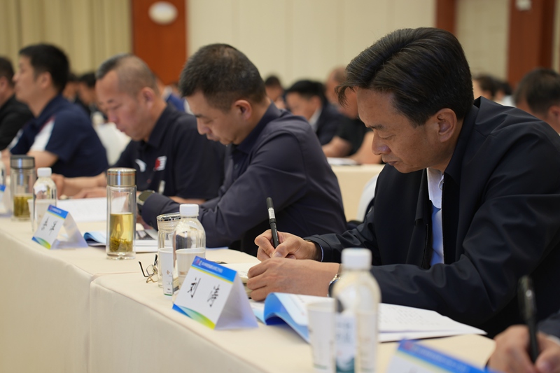 安博体育平台2024年陕西省群众体育工作会议在商洛召开(图2)