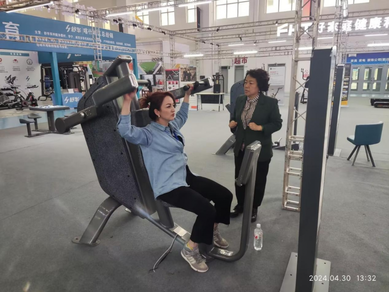 首届新疆喀什体育博览会落幕好家庭“智慧体育”受安博关注(图3)