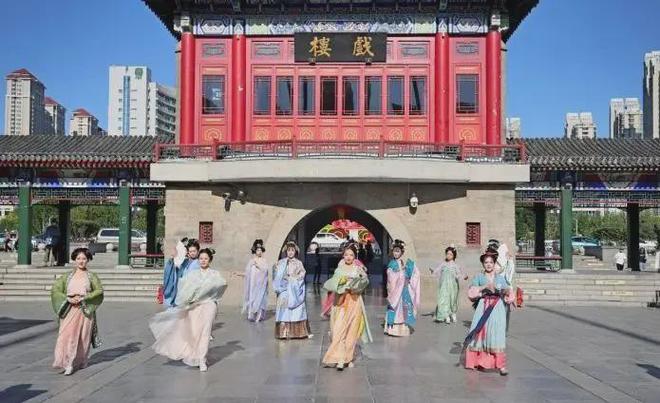 全网沸点｜天津2024高考志愿填报安排公布；退休人员基本养老金上调3%；一名中国公民在印度被扣押期间死亡安博体育(图1)
