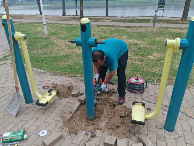 德州市安博体育城管局锦绣川景区管理办公室：健身器材“大体检”游客运动更安心(图3)