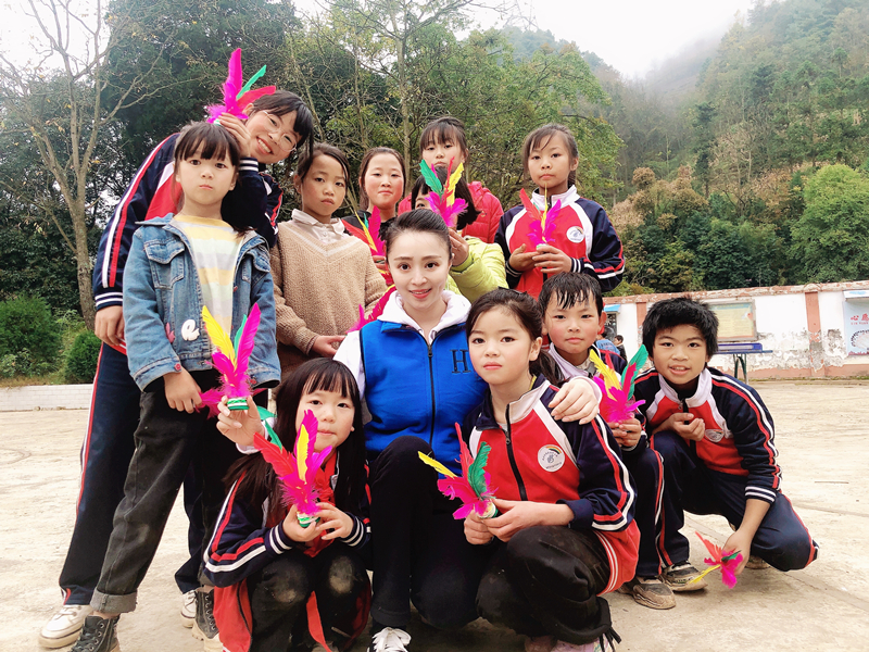 最美社会体育指导安博体育员丨邓丹:推广花毽运动以满腔热忱为全民健身贡献力量(图5)