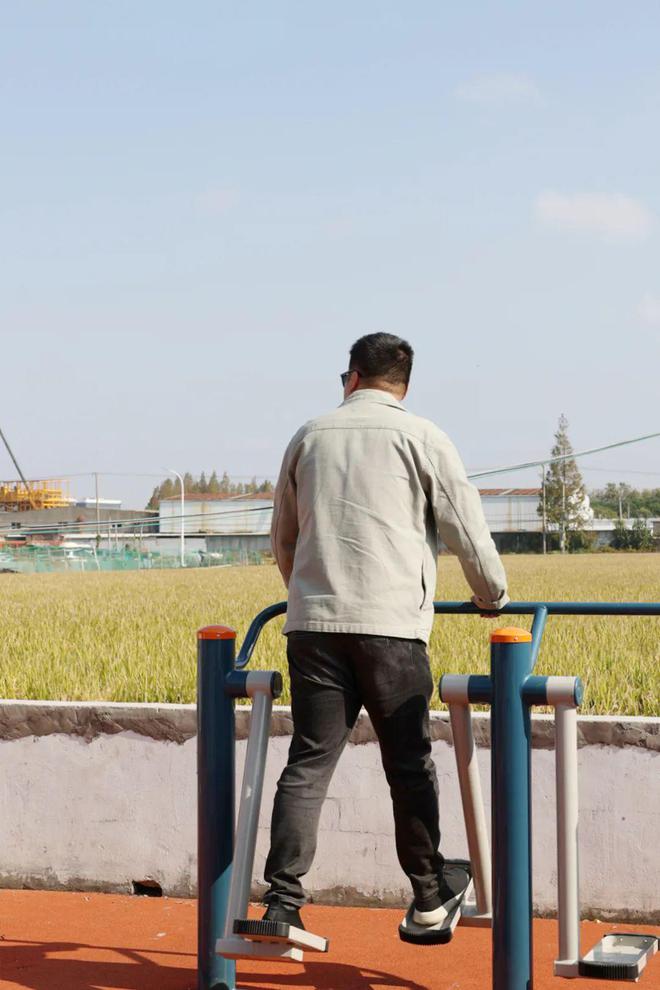 家安博体育门口实现运动自由！华新新增一批健身好去处(图2)