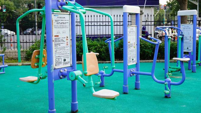 器安博体育材配置更亲民家门口就有健身点(图4)