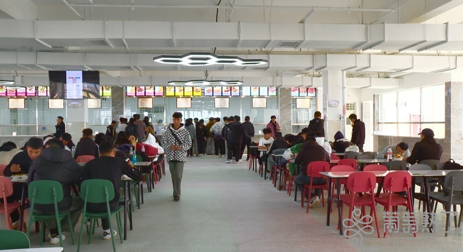 安博体育平台聚焦民生福祉共绘幸福画卷——吐鲁番“奋进2024”年终特别报道之七(图5)