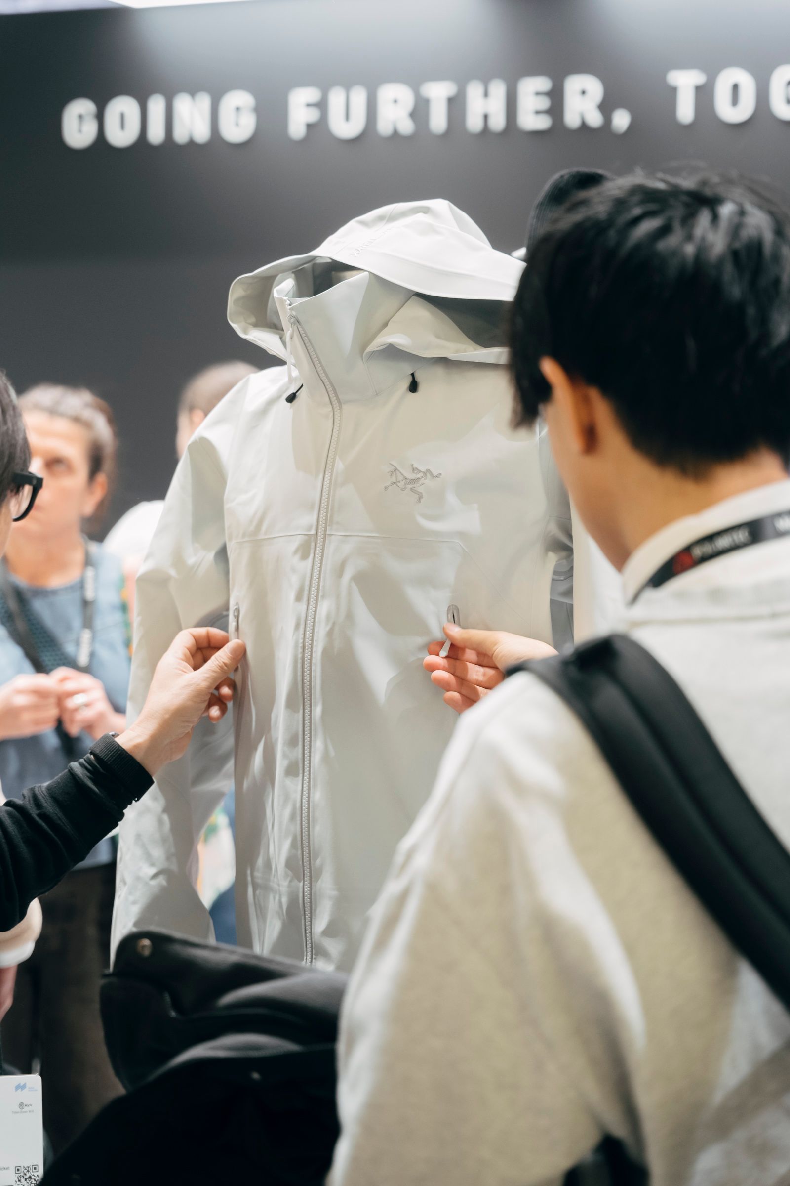 为掌控极限而生新一代GORE-TEXPRO产品亮相2024ISPO国际体育用品博览会安博体育(图4)