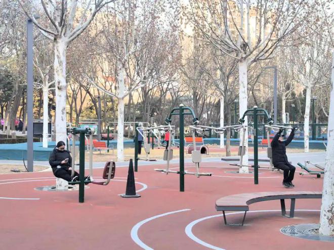 安博体育平台【实事为民】全年“上新”健身路径2000余件群众健身锻炼更方便(图3)