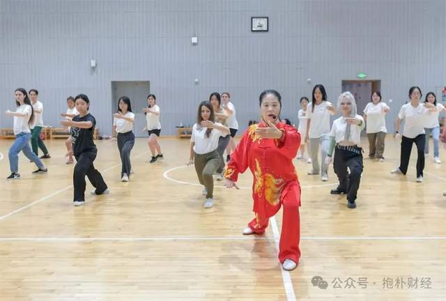 安博体育这个行业年均增速103%北上广深杭都在疯狂赚钱(图3)