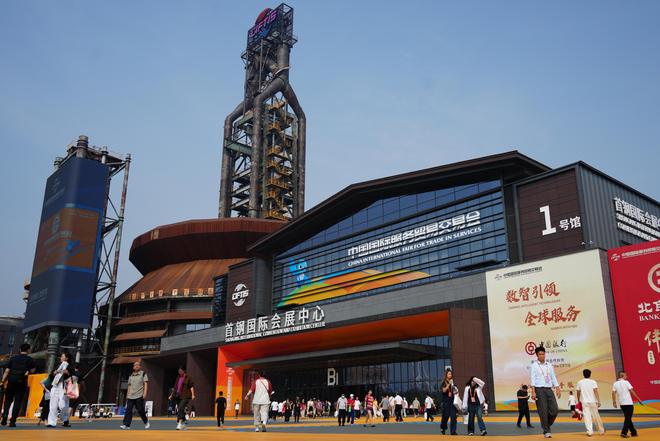 安博体育“户外+冰雪”——不容忽视的体育产业驱动力(图1)