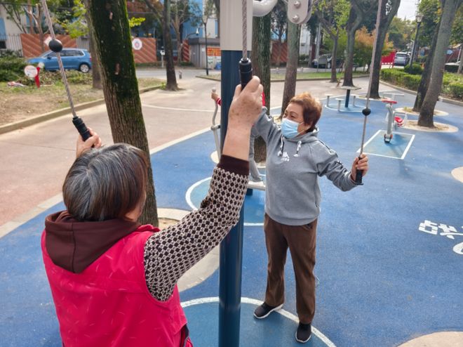 器材、地面、采光全优化！这个健身苑的更新太懂居民心安博体育(图2)