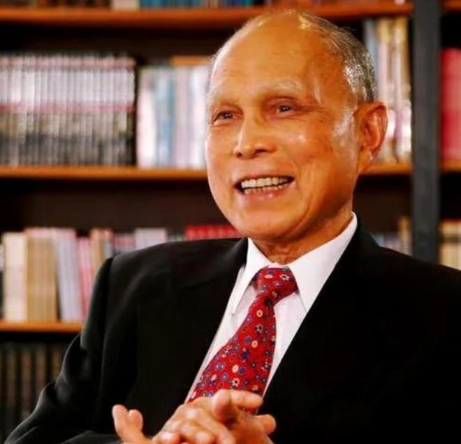 安博体育郭晶晶没想到79岁公公霍震霆又为霍家争光他让豪门圈集体沉默(图16)