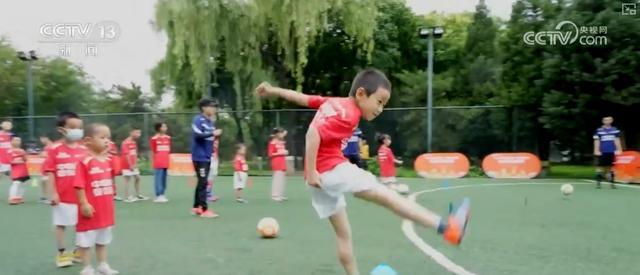 安博体育平台体育用品凭借十足含“智”量拓展大市场产品结构优化与科技赋能成效凸显(图13)