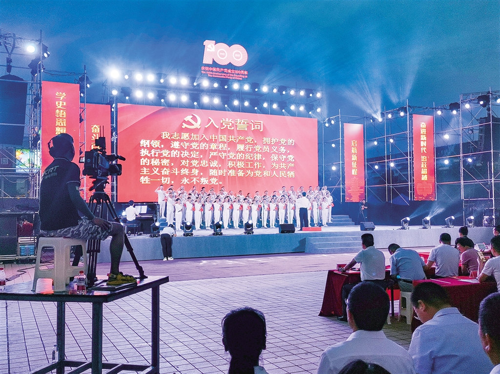 “小阵地”托起“大服务”——汉滨区总工会扎实推进职工群众文化服务体系建设-安博体育平台安康新闻网(图1)