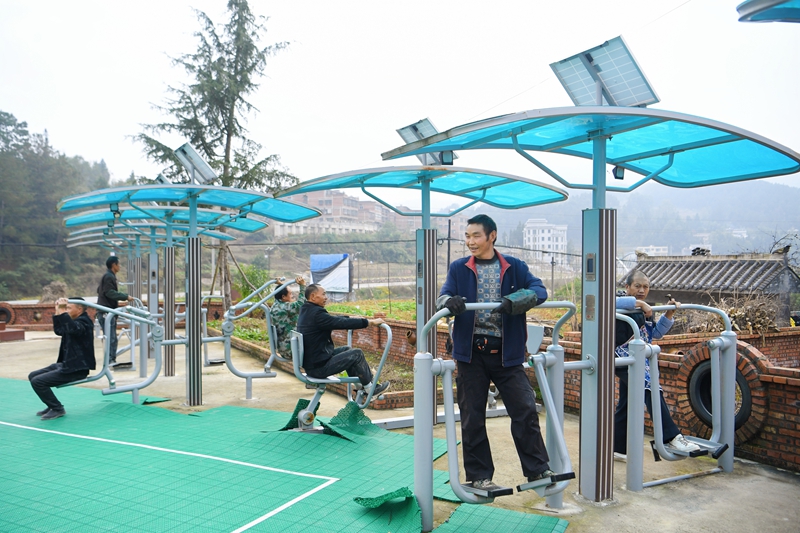 七星关安博体育区丁家寨：体彩公益金“点亮”村民健身路(图3)