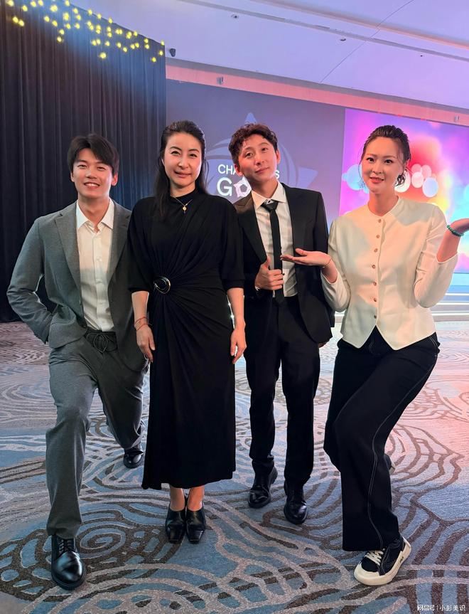 安博体育平台郭晶晶夫妇北京坐高铁！不戴口罩被赞亲切霍启刚行李箱又脏又破(图7)