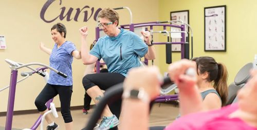 安博体育质疑声和关店潮中国内这家全女健身房2年半开12店创业熊(图2)