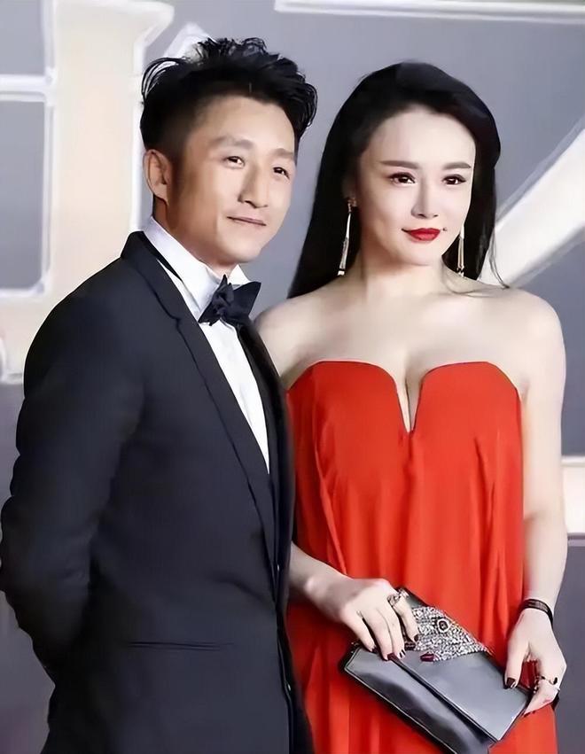 安博体育拳王邹市明自爆破产不止赔光2亿妻子参加婚礼撕下最后的体面(图14)