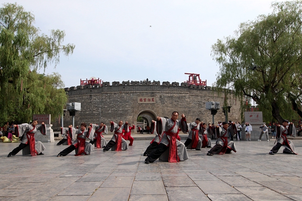 安博体育济宁:健身举步可享 赛事点燃全城(图2)