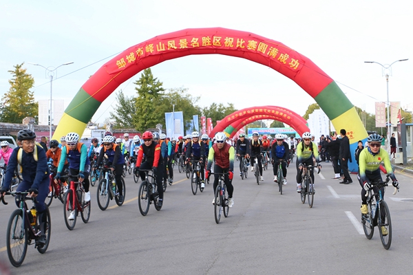 安博体育济宁:健身举步可享 赛事点燃全城(图6)