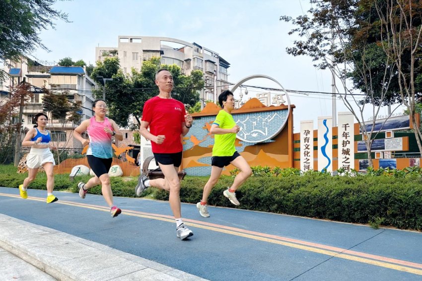 安博体育平台眉山：繡花琢城煥新顏文脈融城暖民心(图2)