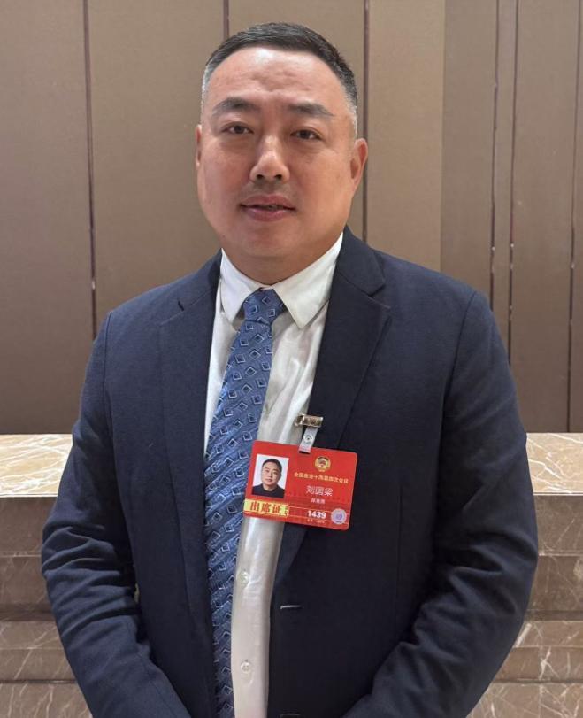 利好体育圈刘国梁因安博体育平台两会的这一提议实现了“口碑暴涨”(图2)