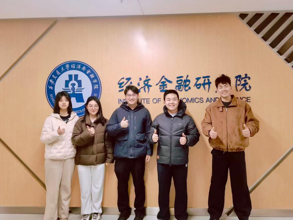 安博体育西安交大学子用公益点亮山区孩子的“乒乓梦”(图9)