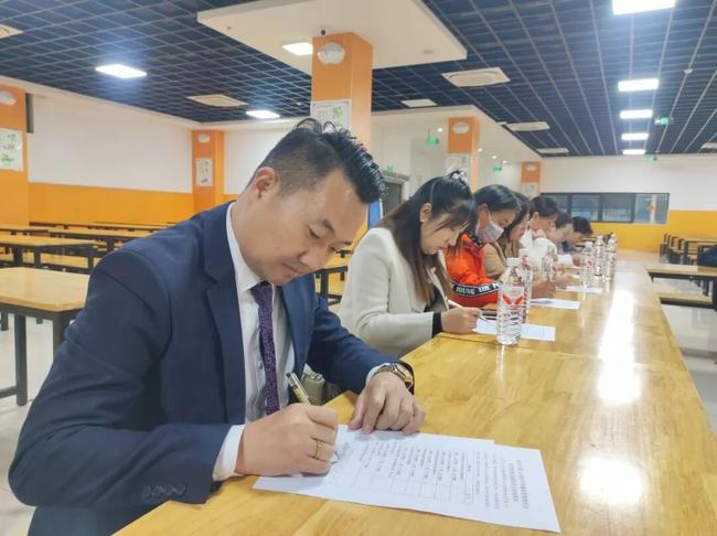 安博体育平台育身育心活力满满郑州中小学绘就“健康”新图景(图8)