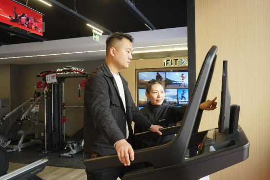 力动健身器材按摩椅郑州旗舰店以专业体测+多元品牌+个安博体育性定制落地紫荆山路(图5)