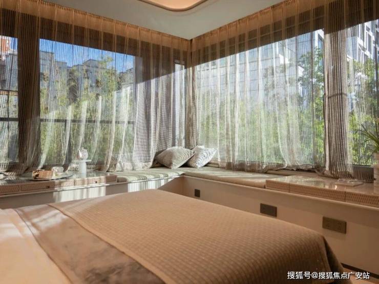 保利外滩启安博体育平台【认证】售楼处电话_上海保利外滩启营销中心24小时热线楼盘测评+最新房价-楼盘详情-配套-电话(图15)