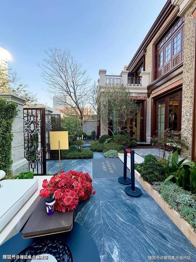 聚焦保利外滩序别墅售楼处发布：央企筑顶奢人居新标杆安博体育平台(图10)